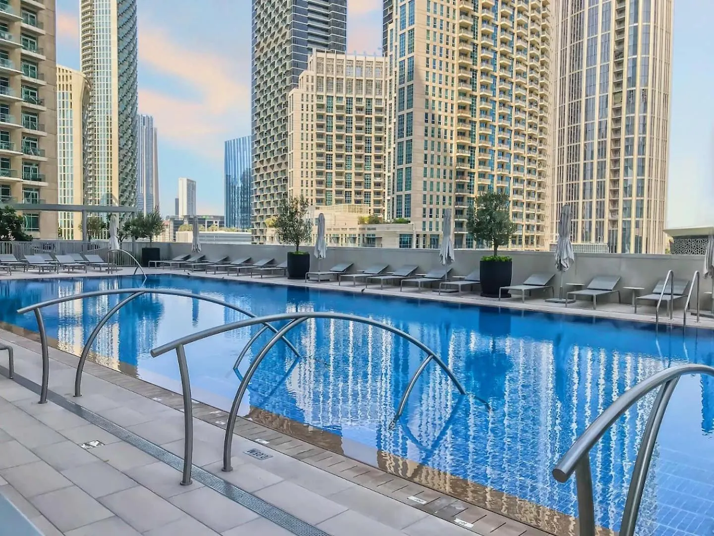 Downtown Flat Burj Khalifaoperametro-Sleeps 3! Apartment Dubai